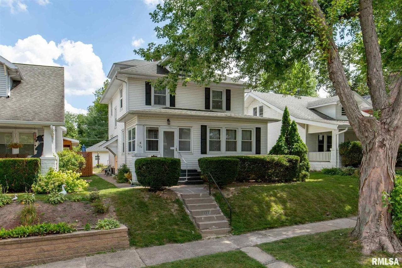 1122 3rd St. #A, Moline, IL 61265