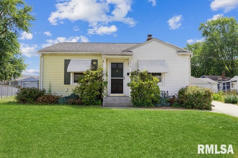 3219 24 1/2 Street Ct., Rock Island, IL 61201