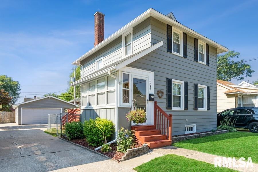 3216 17th Ave., Rock Island, IL 61201