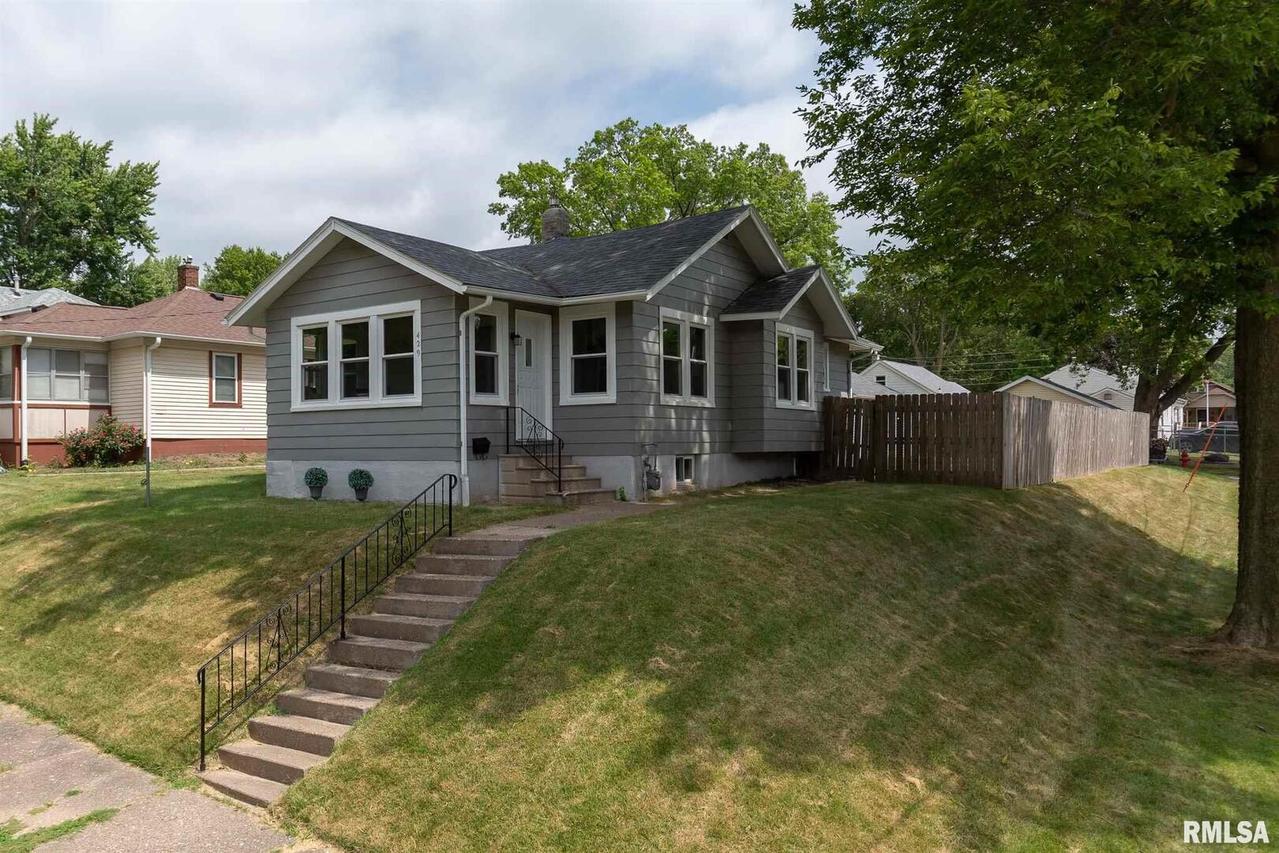 429 9th St., Silvis, IL 61282