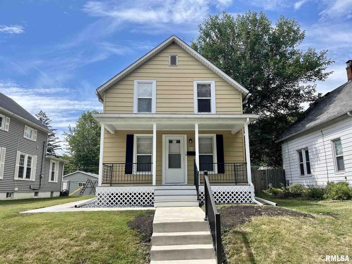 1831 12th St., Moline, IL 61265