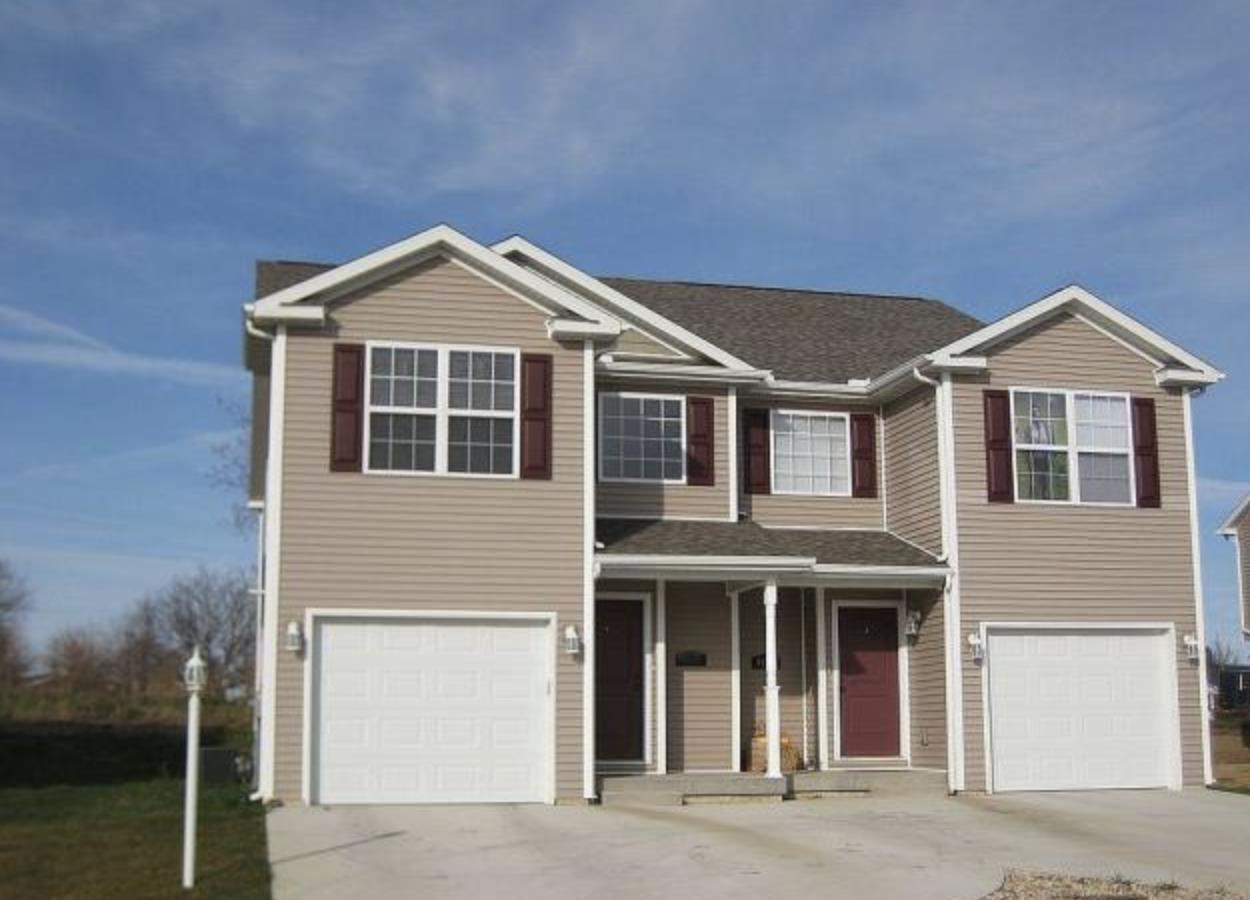 1111 Dixon St., Washington, IL 61571