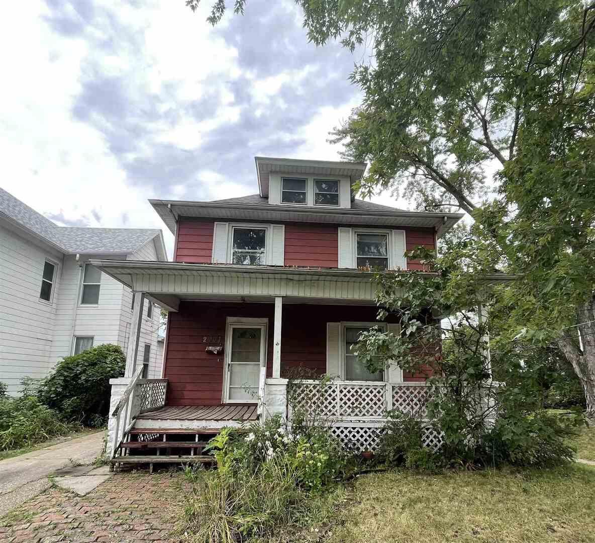 2907 8 1/2 Ave., Rock Island, IL 61201