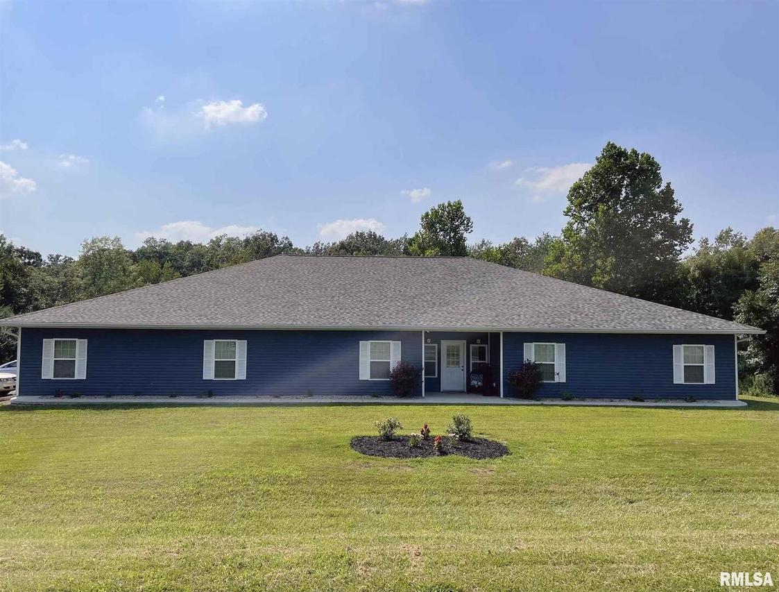 16201 Old Ben Rd., Johnston City, IL 62951