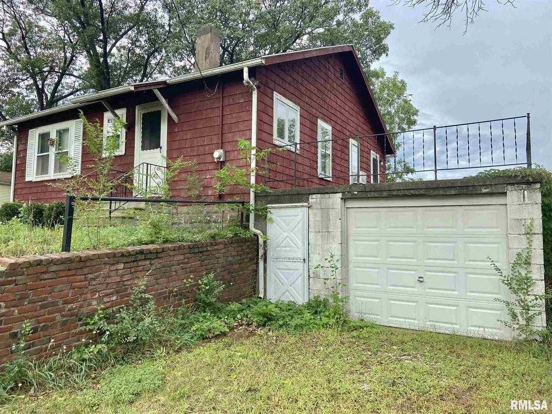 18712 River Rd., Cordova, IL 61242