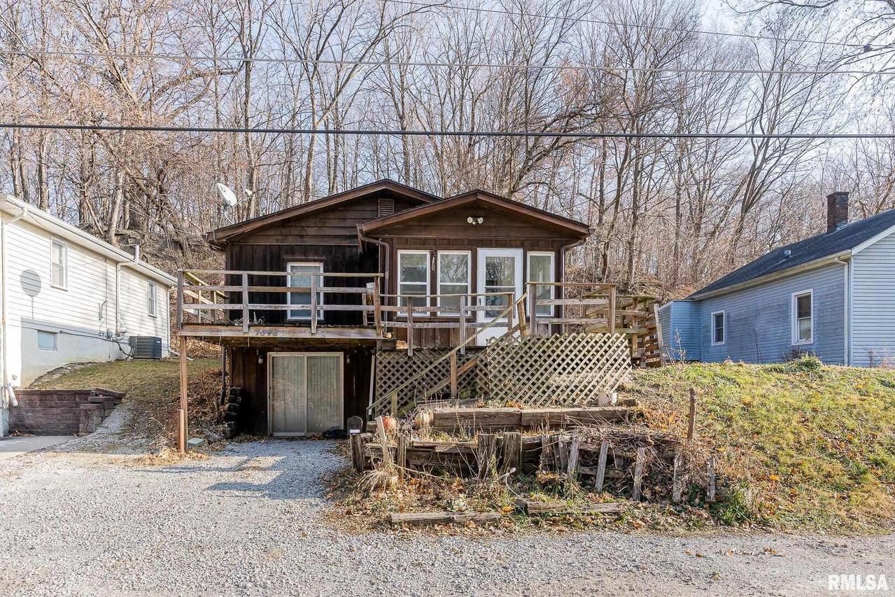 1848 1st St., East Moline, IL 61244