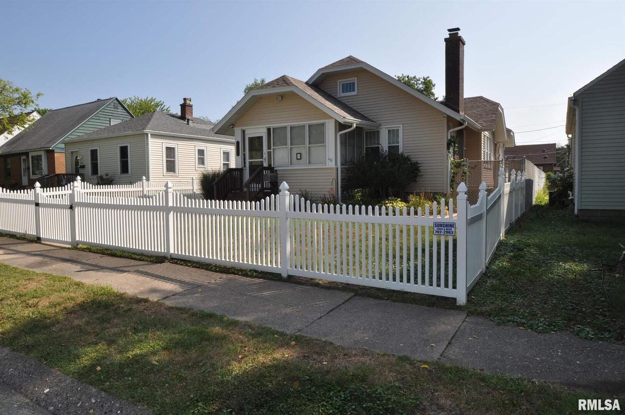 1859 40th St., Rock Island, IL 61201