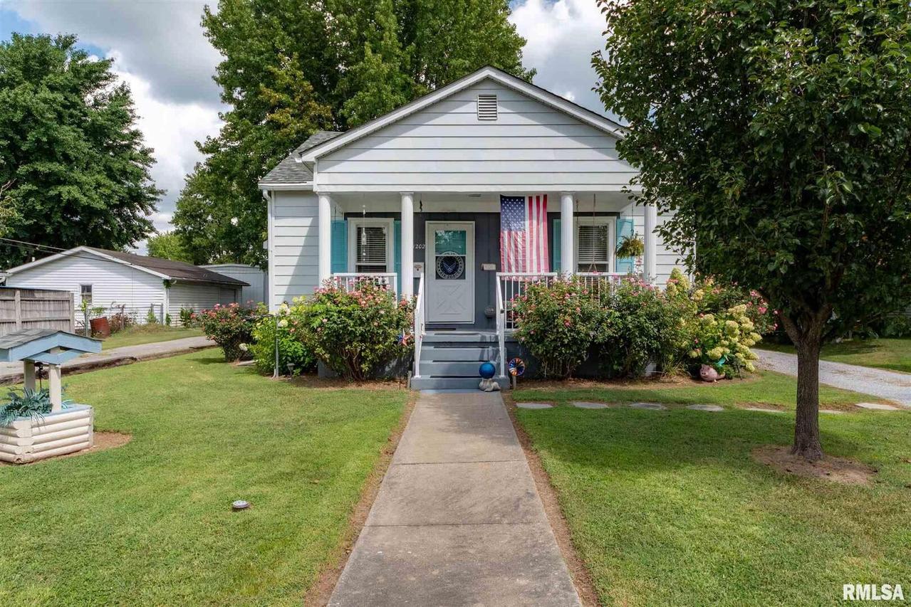 1202 E Parham St., Marion, IL 62959