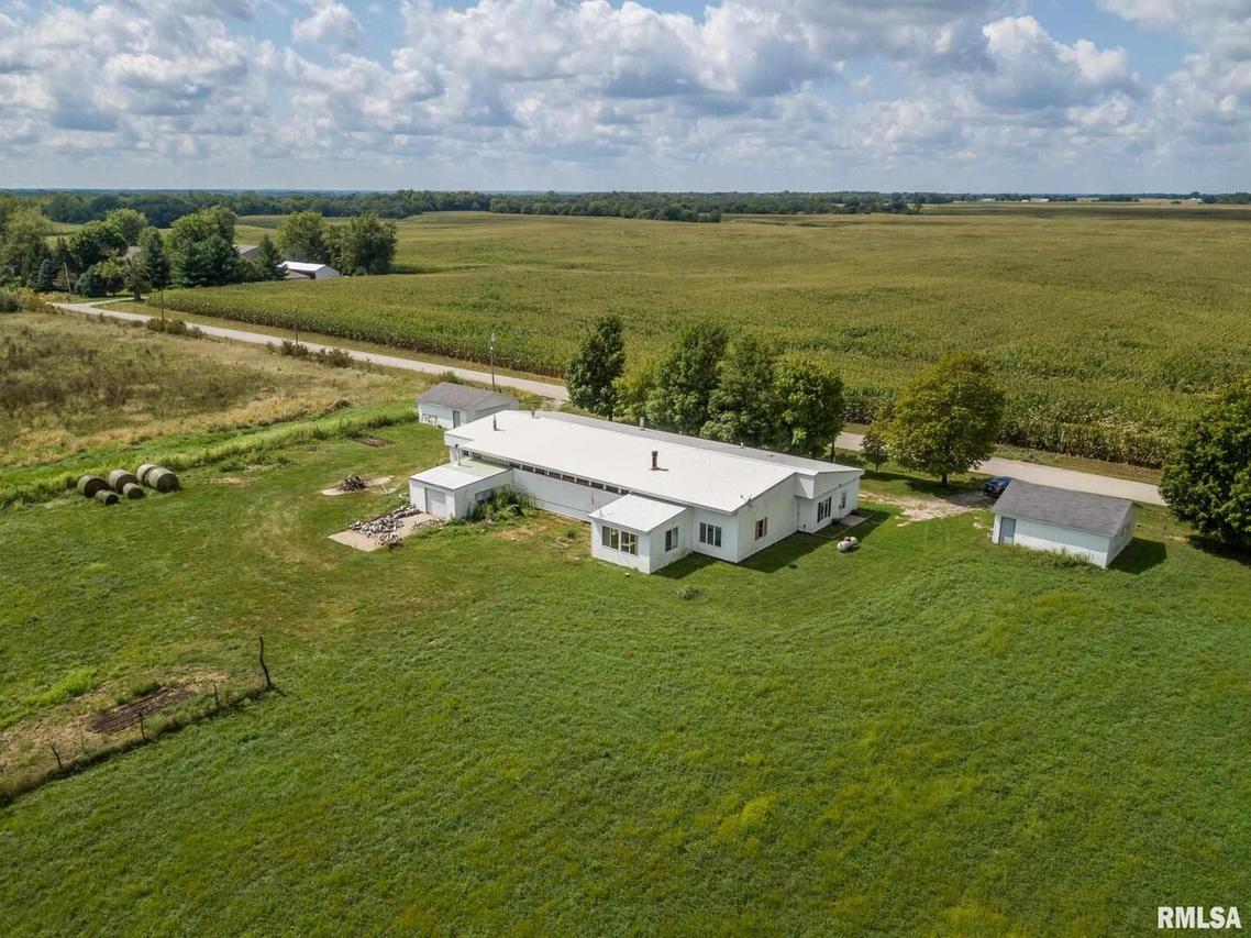 1597 150th St., Aledo, IL 61231