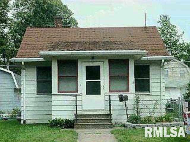 2330 6th Street Ct., East Moline, IL 61244