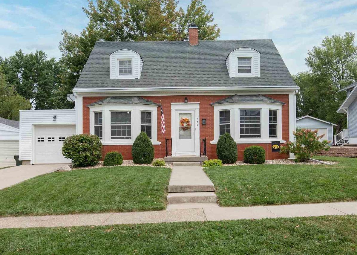 225 W South St., Geneseo, IL 61254