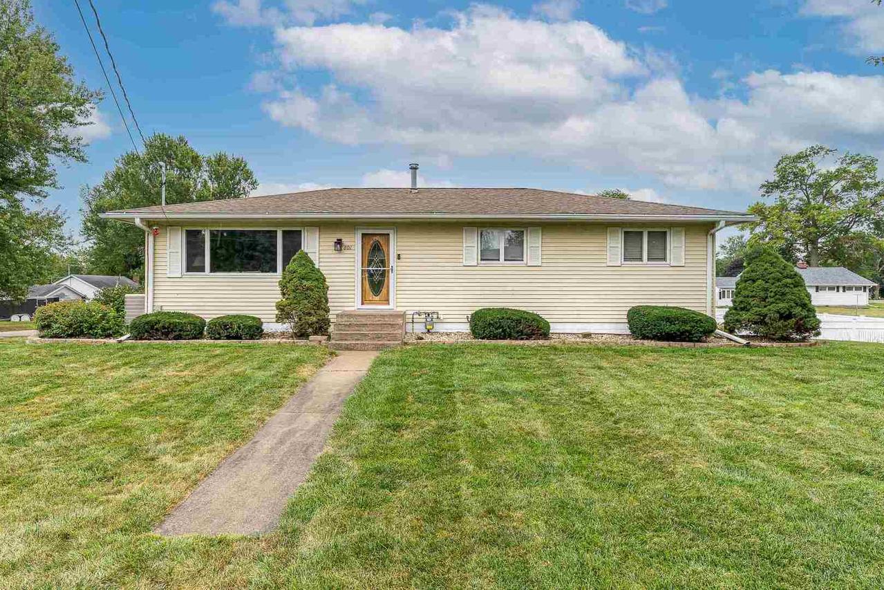 801 S Church St., Albany, IL 61230