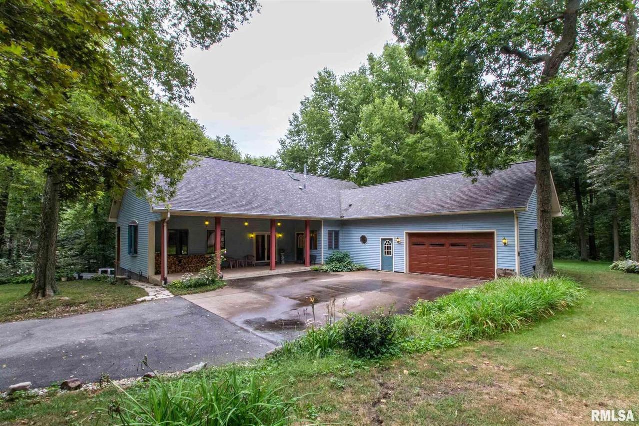 2420 N 179th St., East Moline, IL 61244