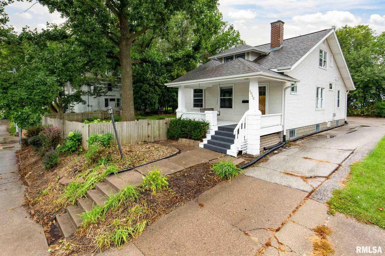 2040 38th St., Rock Island, IL 61201