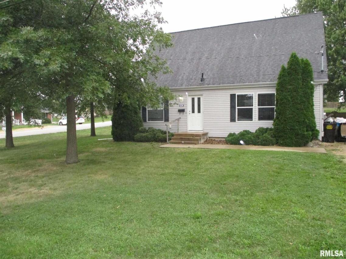 226 11th St., Fulton, IL 61252