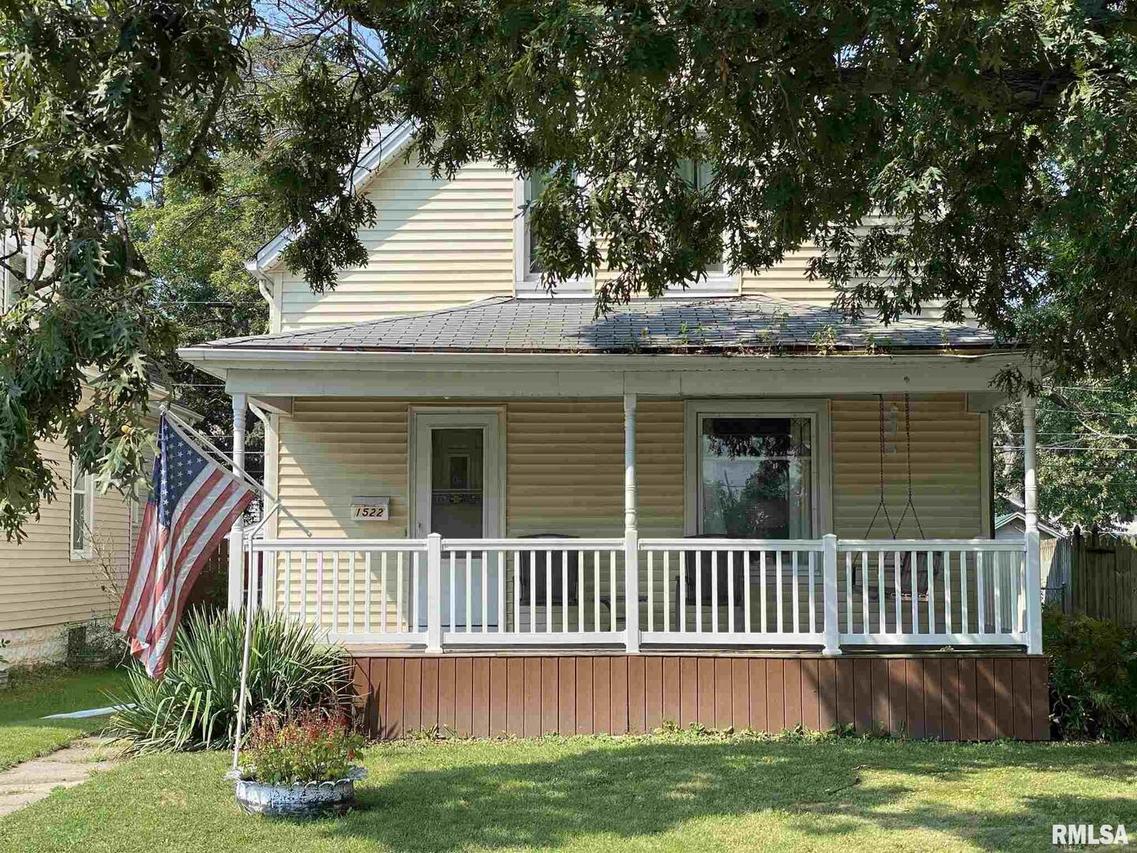 1522 30th St., Rock Island, IL 61201