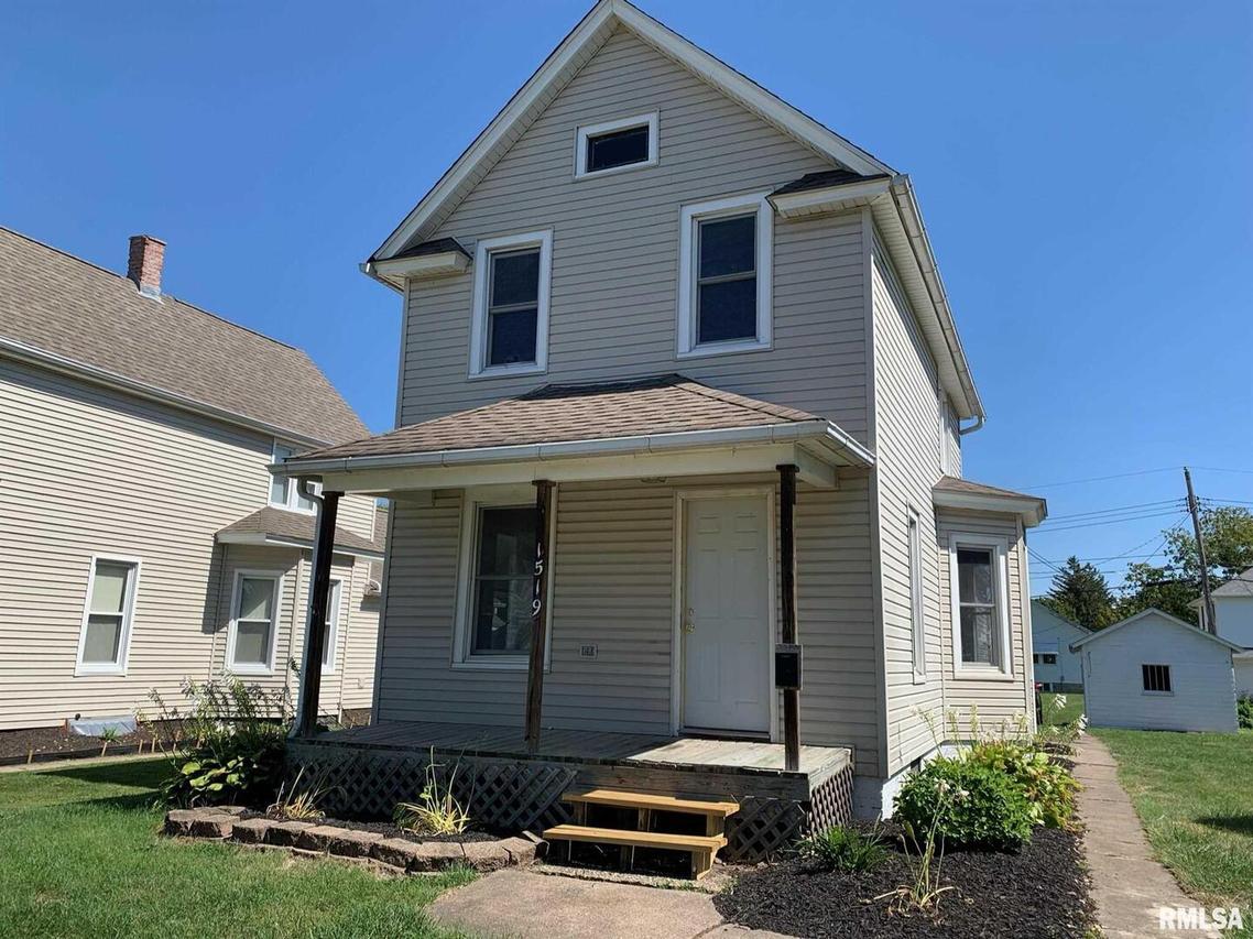1519 42nd St., Rock Island, IL 61265