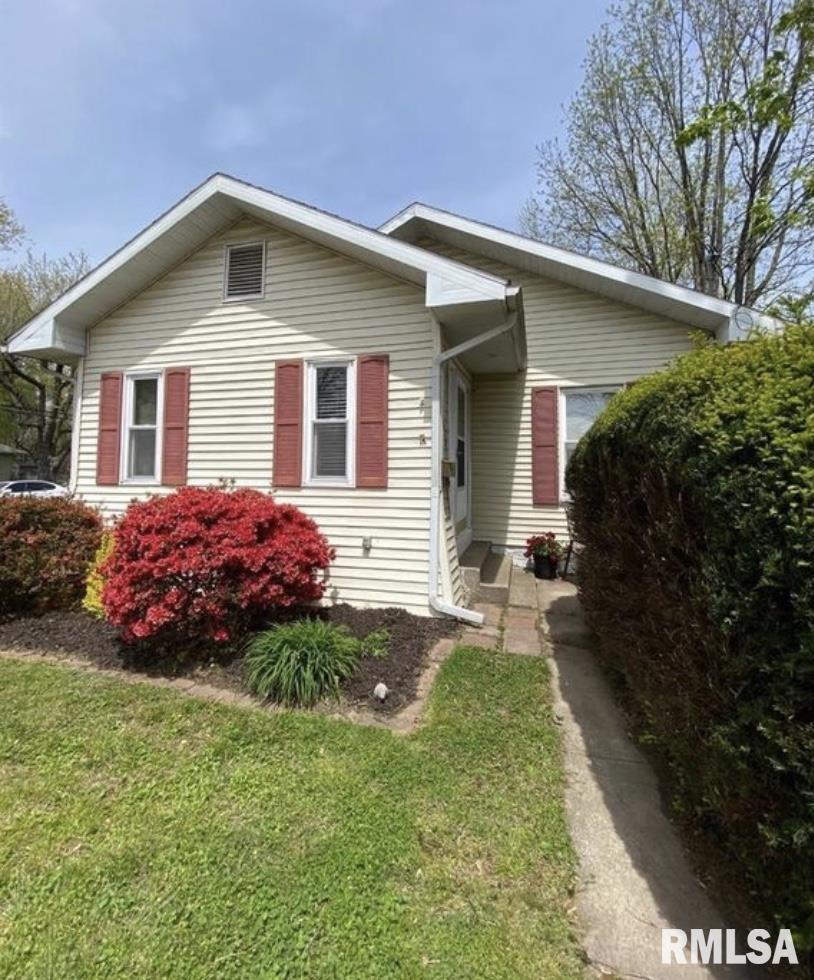 2044 Gartside St., Murphysboro, IL 62966