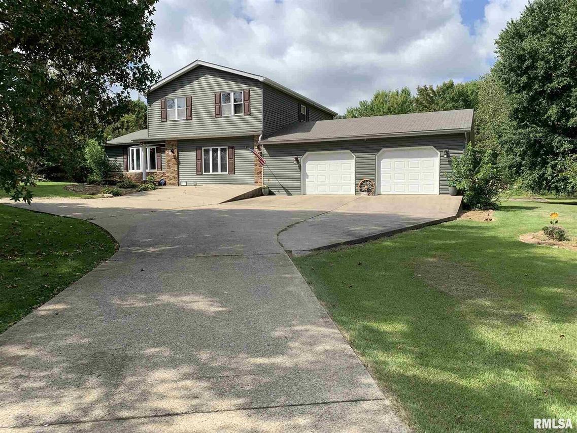 140 Blue Hole Rd., Harrisburg, IL 62946