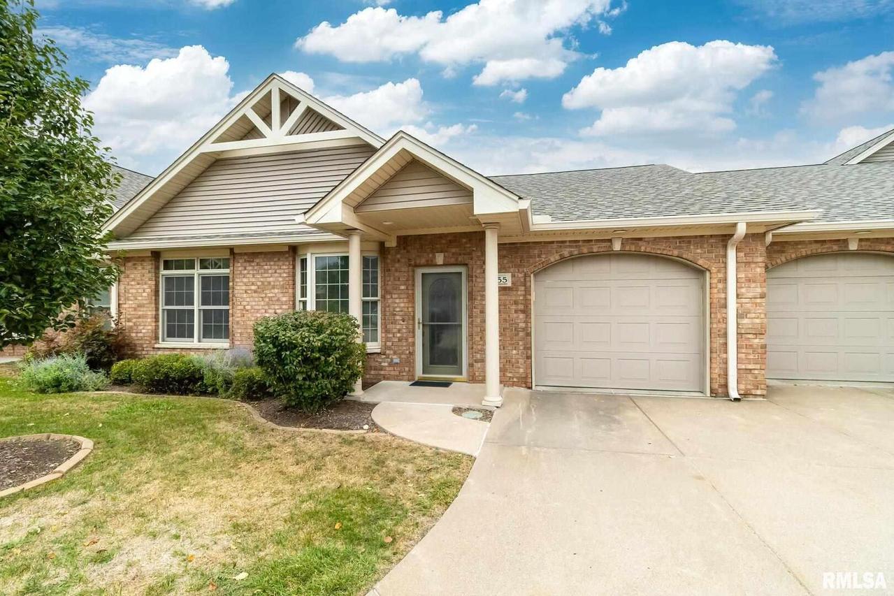 955 Arbor Dr., Moline, IL 61265