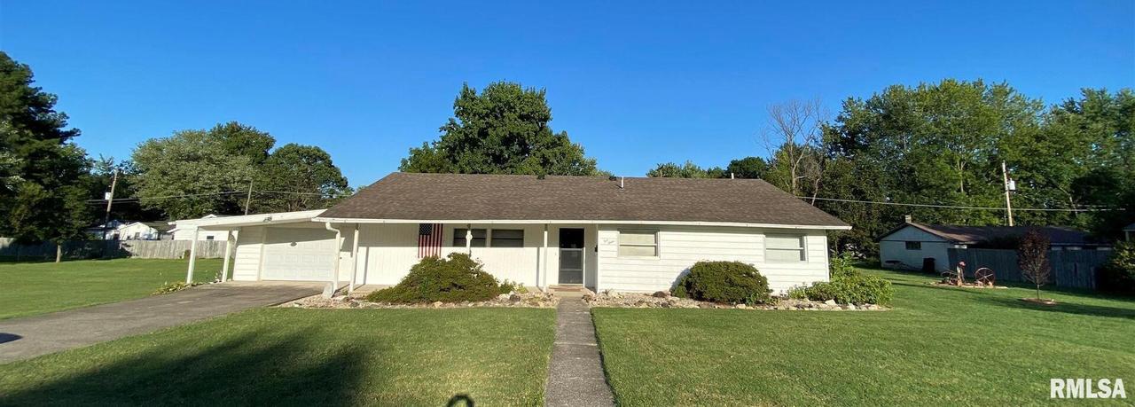 512 S 27th St., Herrin, IL 62948