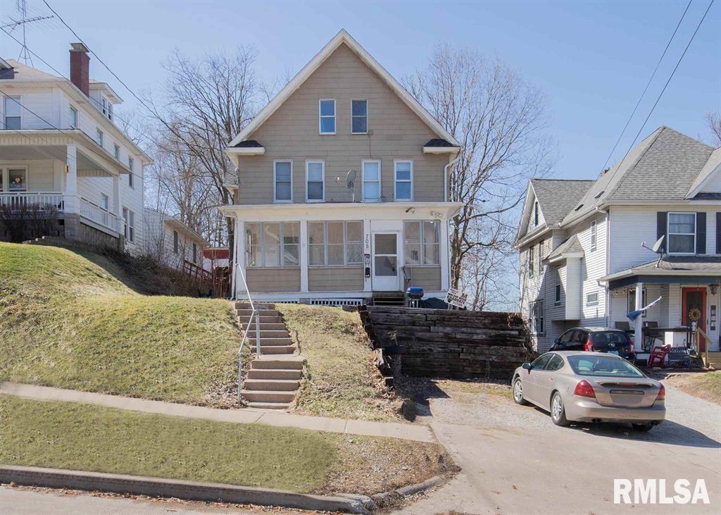 705 25th St., Moline, IL 61265