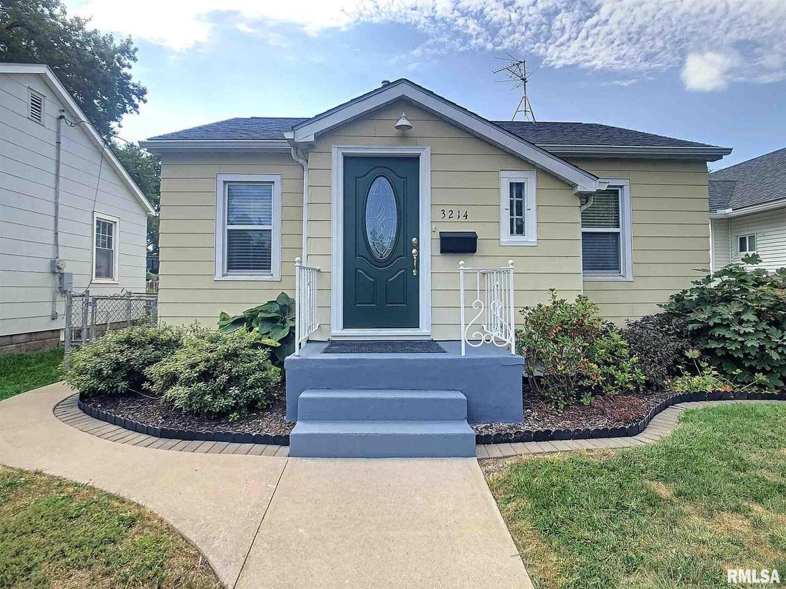 3214 13th Ave., Rock Island, IL 61201