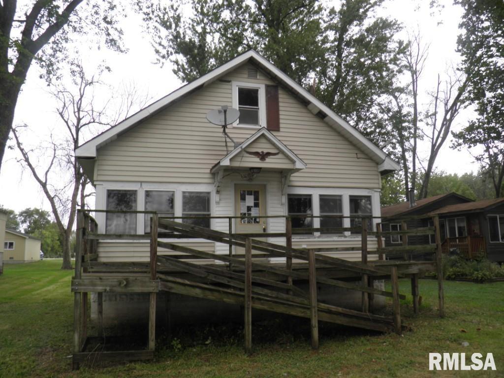 3250 N Shore Dr., Moline, IL 61265