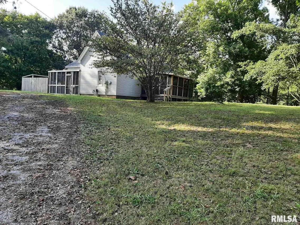 14703 Prosperity Rd., Johnston City, IL 62951