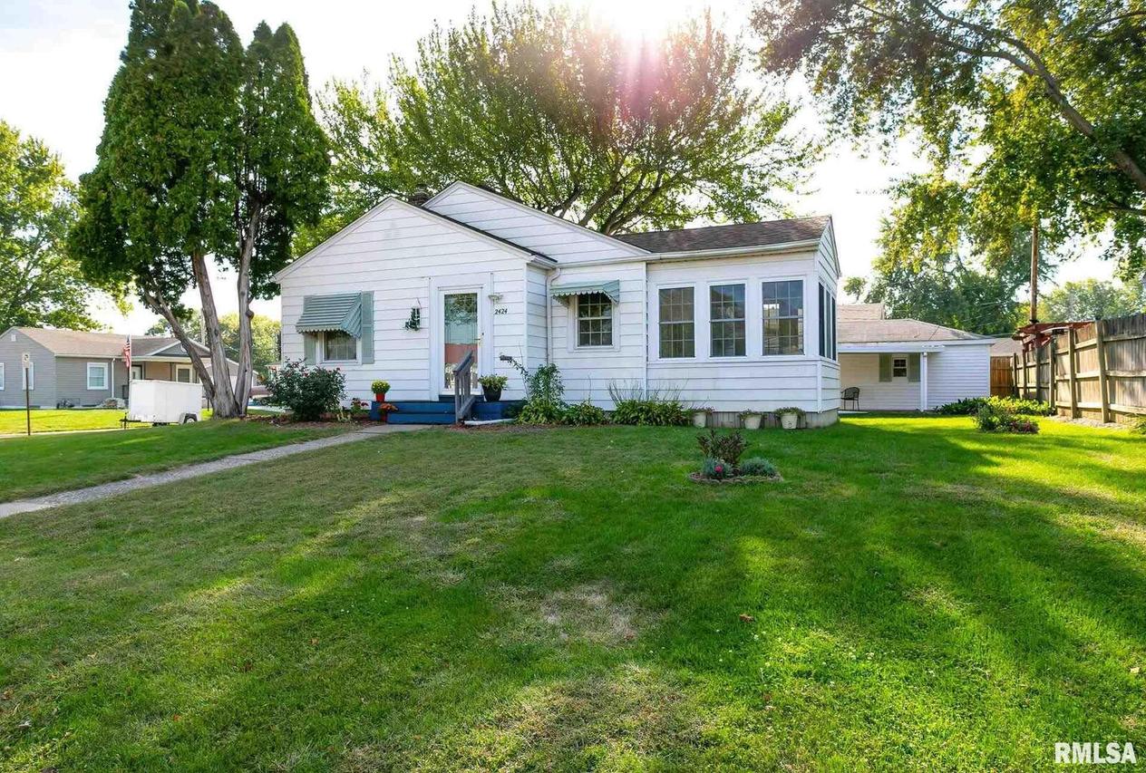 2424 32nd Ave., Rock Island, IL 61201