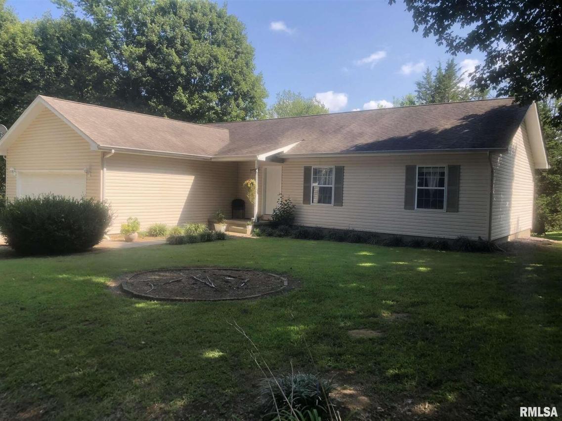 1865 Bass Ln., Carbondale, IL 62901