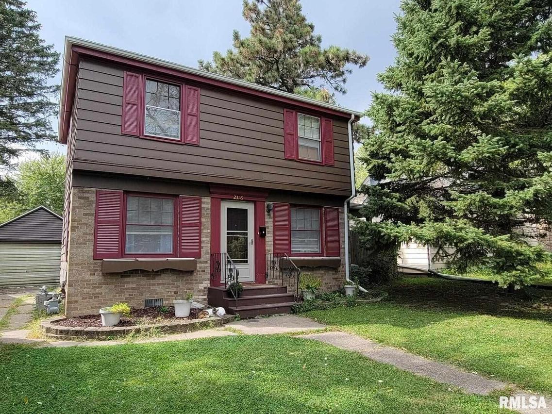 2336 24 1/2 St., Rock Island, IL 61201