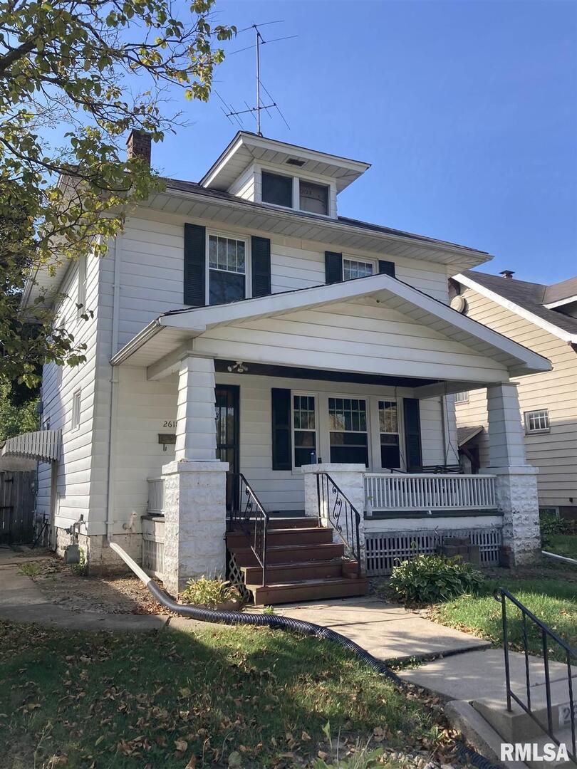 2618 14th Ave., Moline, IL 61265