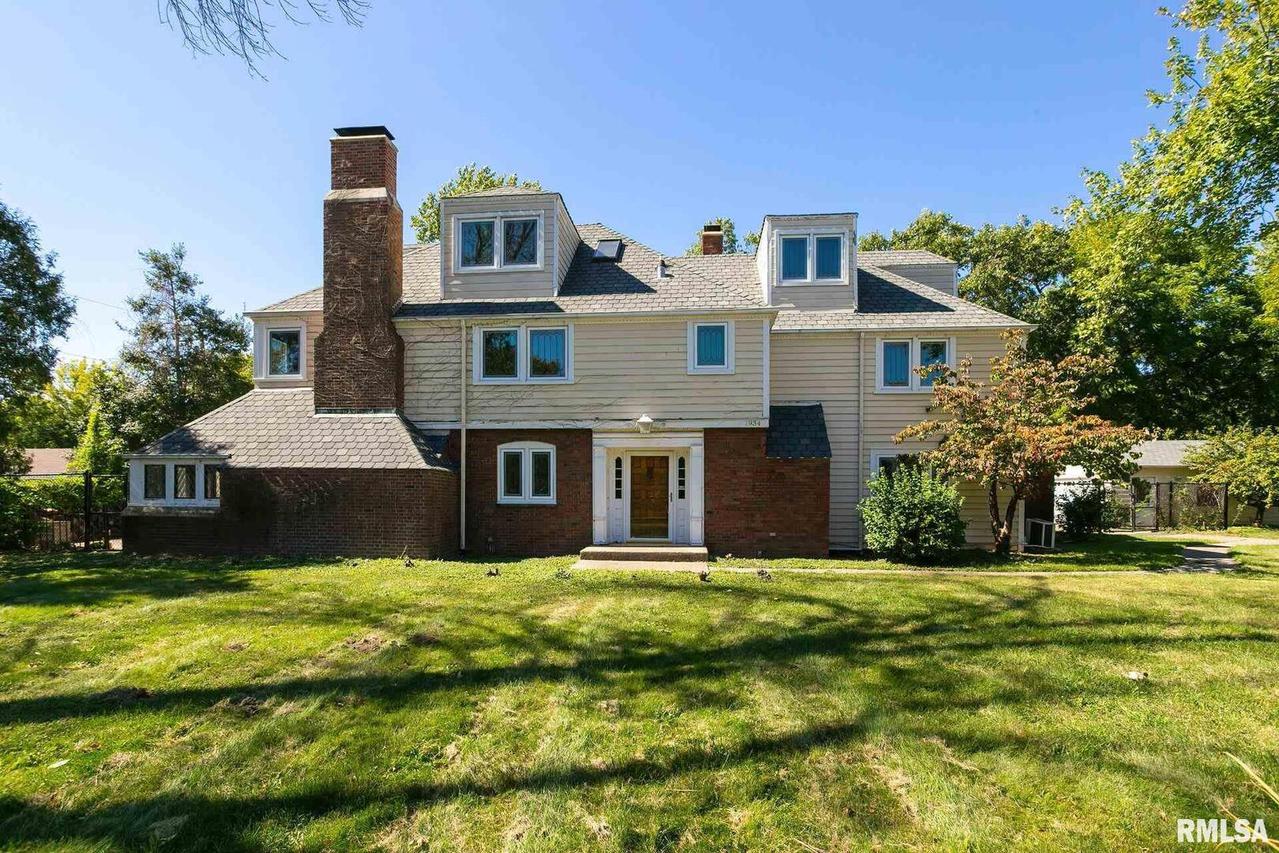 1934 21st St., Rock Island, IL 61201