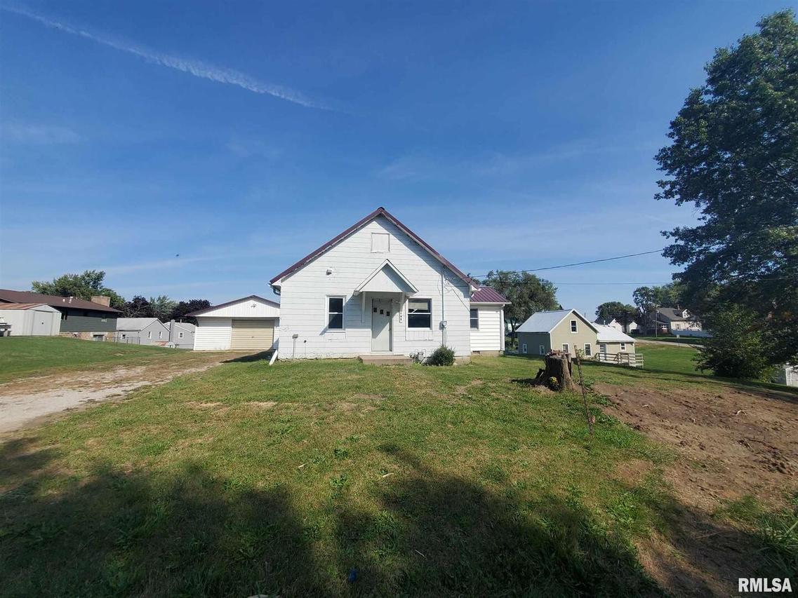 103 5th St., Sherrard, IL 61281