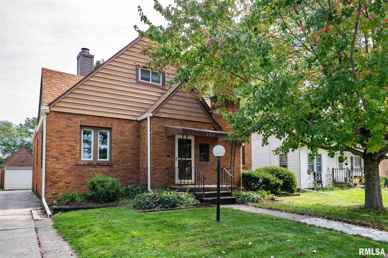 2318 18th St. #B, Moline, IL 61265