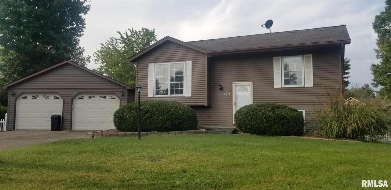 1211 Thompson St., Carterville, IL 62918