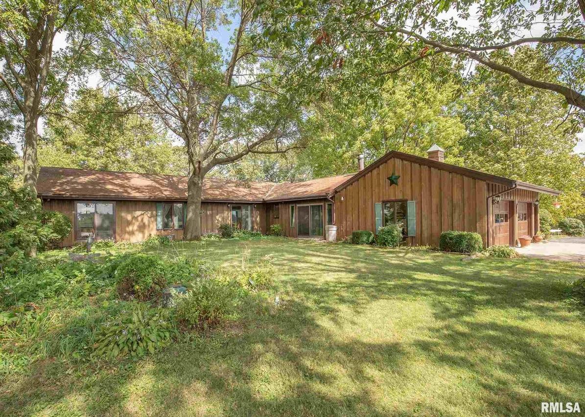 13139 N 2550th Ave., Geneseo, IL 61254