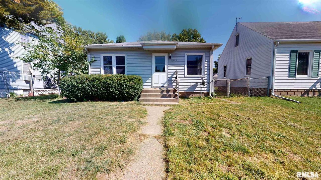 3125 9 1/2th St., Rock Island, IL 61201