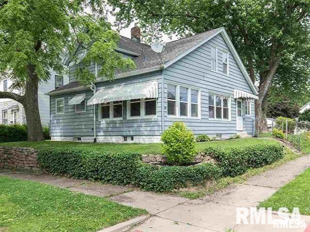 1605 15th Ave., Moline, IL 61265
