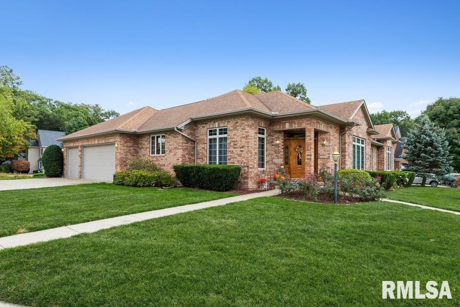 3702 72nd Street Ct., Moline, IL 61265