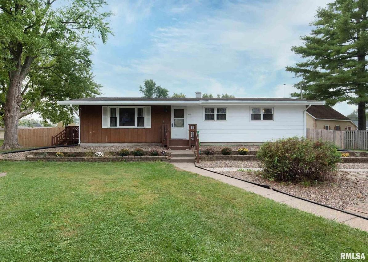 5310 12th Ave., Moline, IL 61265