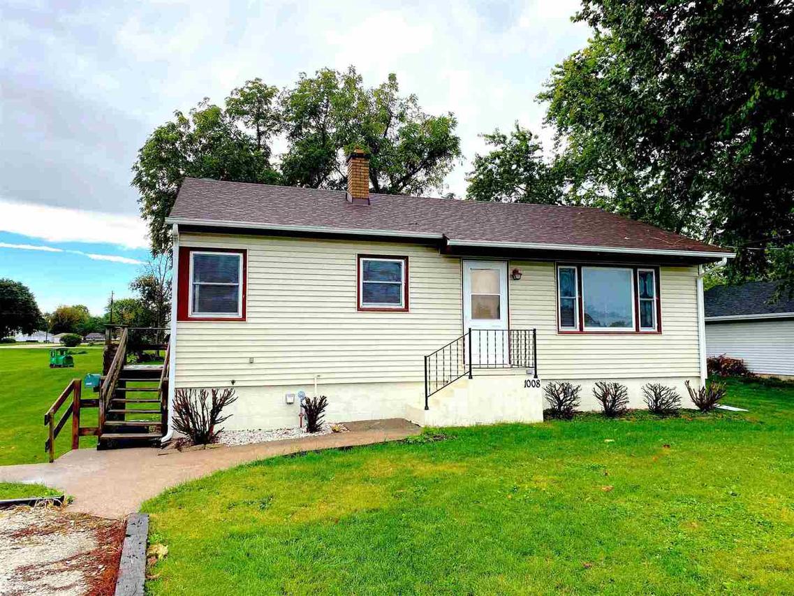 1008 12th Ave., Orion, IL 61273