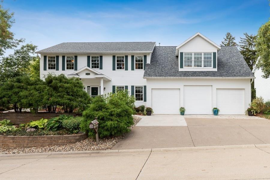 1826 27th Avenue Pl., Moline, IL 61265