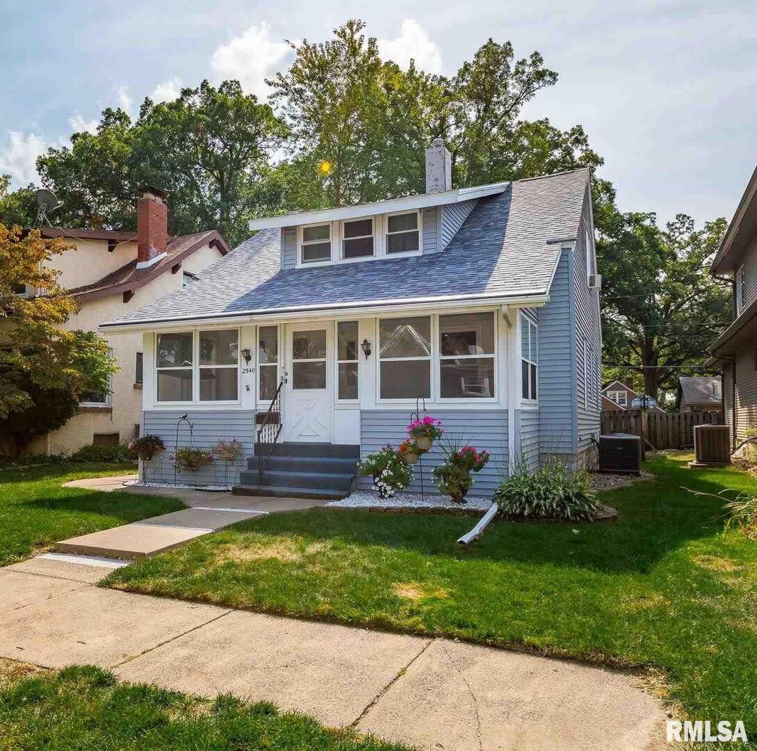 2540 22 1/2 Ave., Rock Island, IL 61201