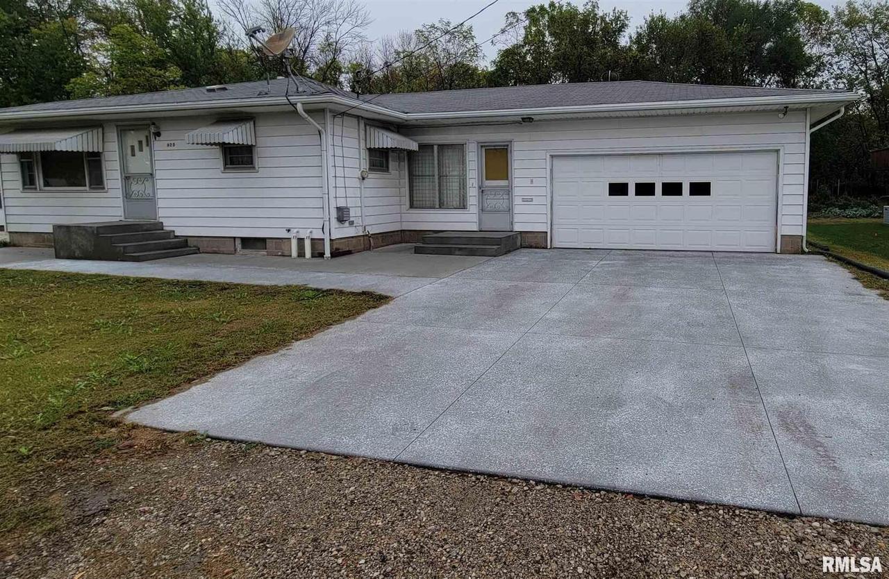 925 Cleveland Rd., Colona, IL 61241