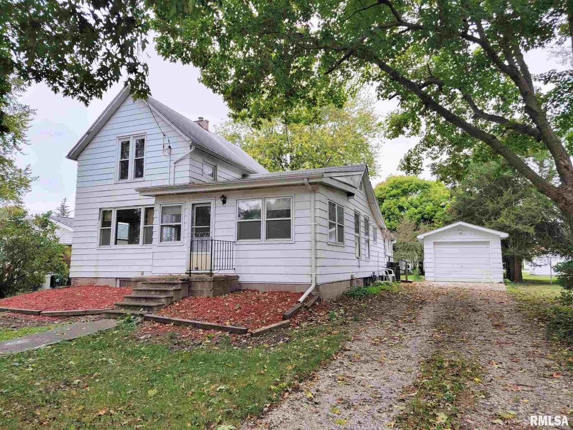 252 W 4th Ave., Woodhull, IL 61490