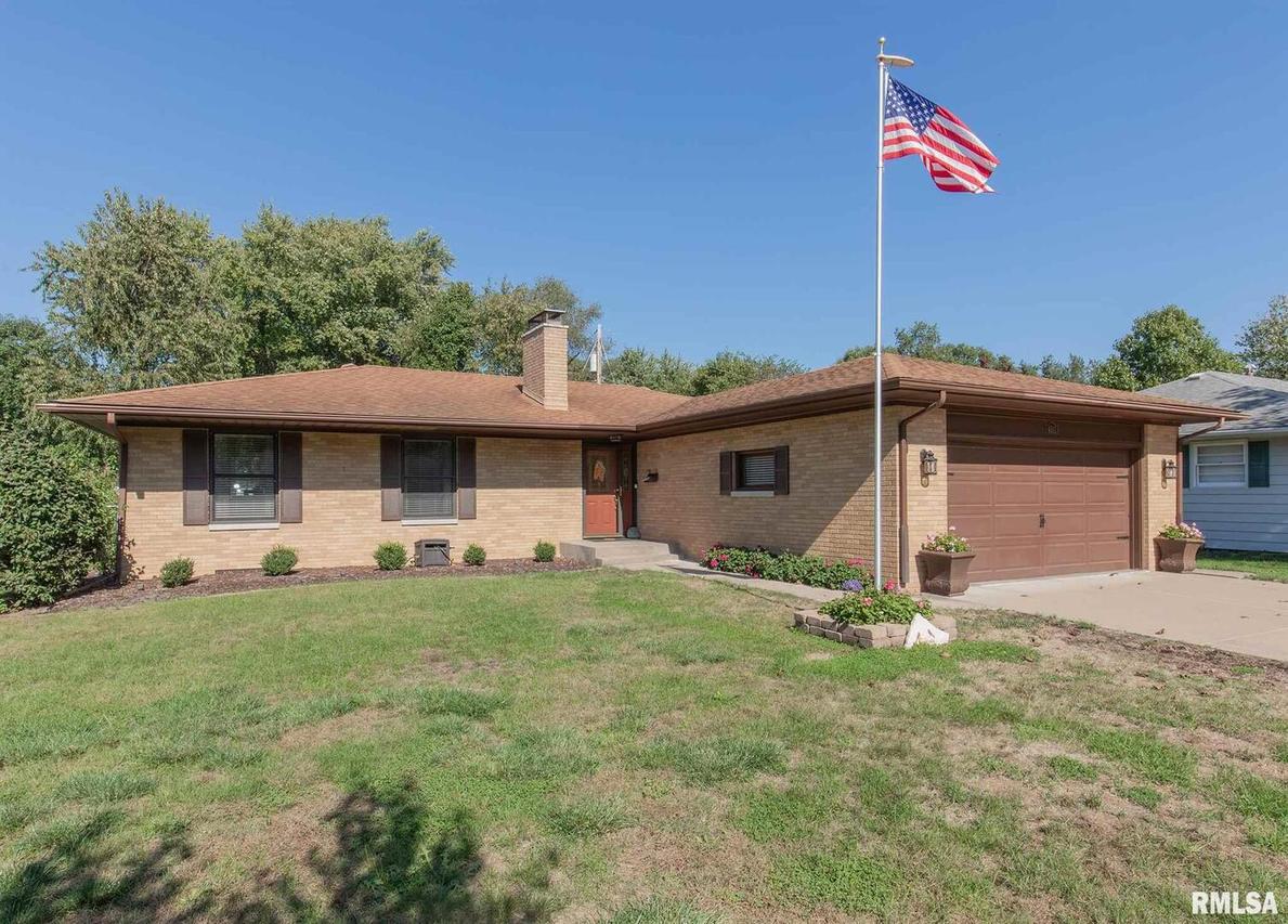 4511 30th Ave., Rock Island, IL 61201