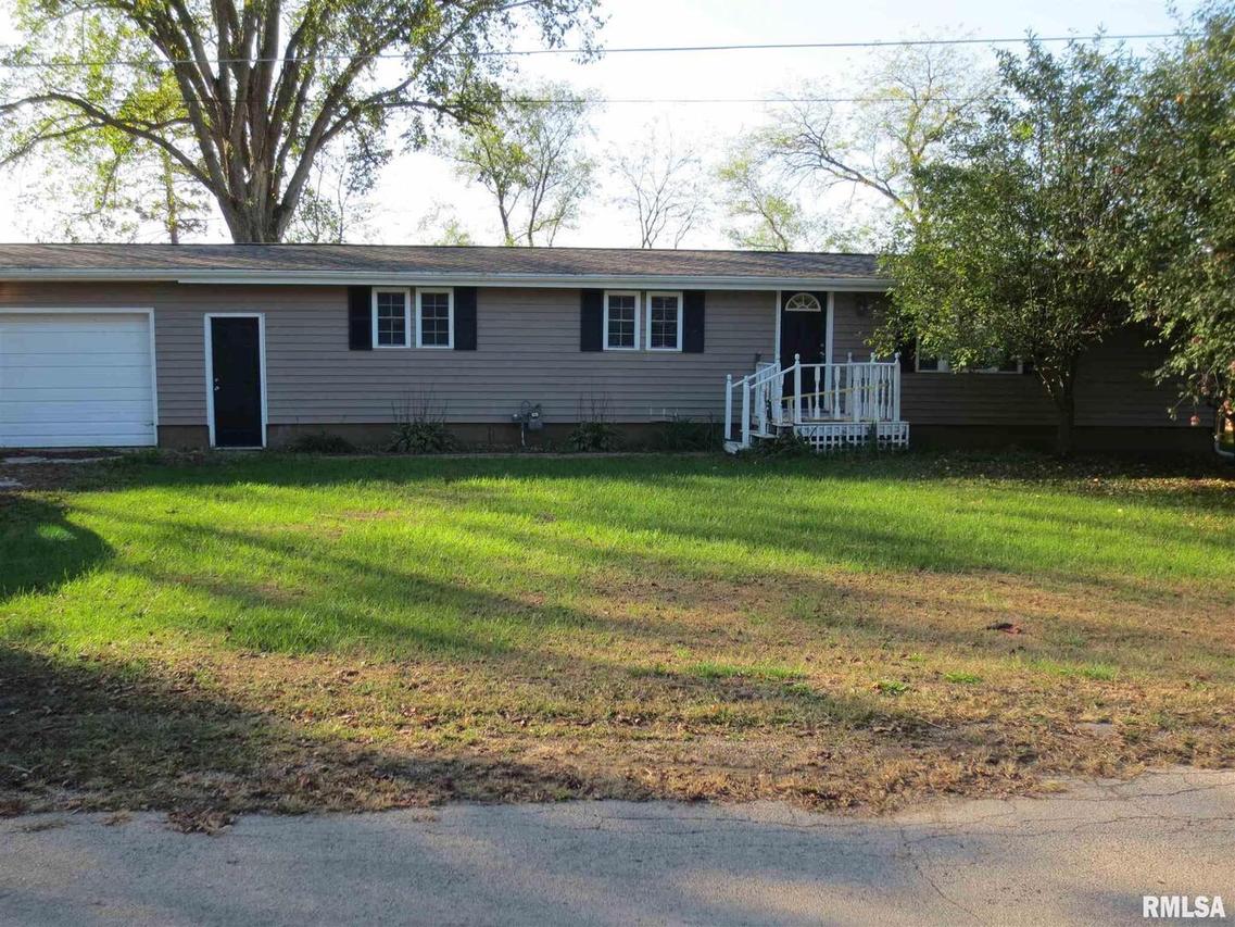 1113 Locust St., Thomson, IL 61285