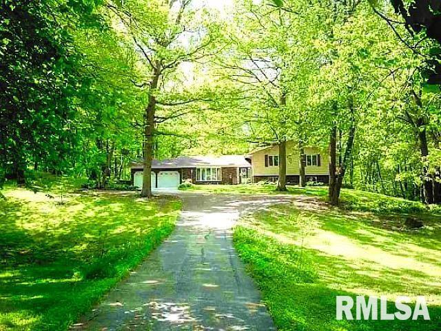 7299 Long Rd., Fulton, IL 61252